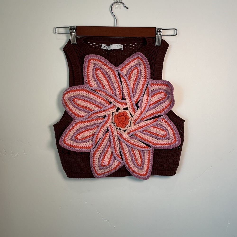 Zara Limited Edition Crochet Floral Knit Vest Burgundy Pink Large 3D Flower NEW